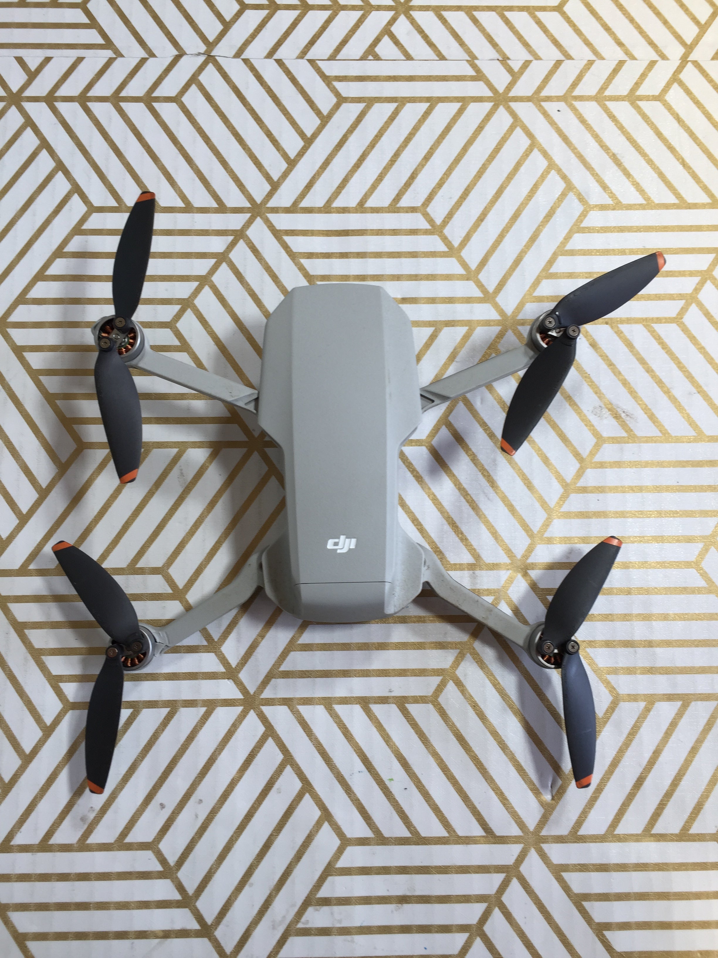 Genuine DJI Mini 2 Drone *BROKEN ARM* *PARTS ONLY* (7778528264430)